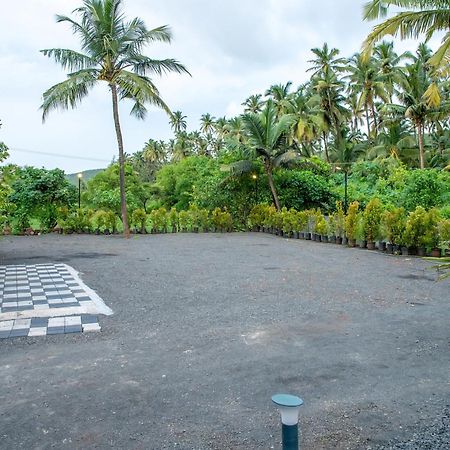 White Sand Beach Resort Kondivali Eksteriør bilde