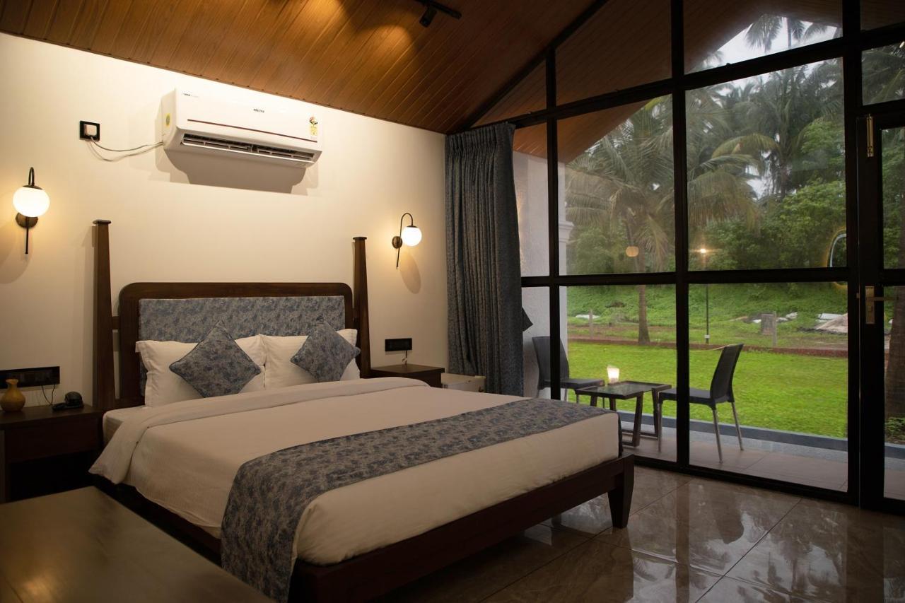 White Sand Beach Resort Kondivali Eksteriør bilde